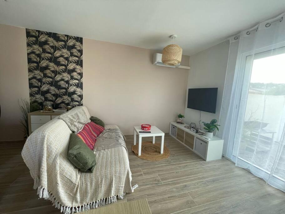 Appartement 53 M² - Pignans Au Coeur Du Var מראה חיצוני תמונה